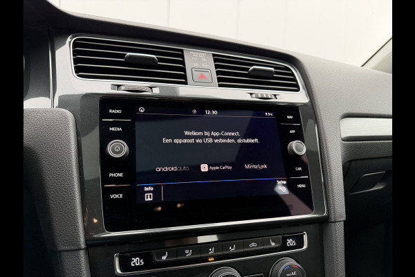 Volkswagen Golf 1.5 TSI ACT 130pk | Pano dak | Full Led