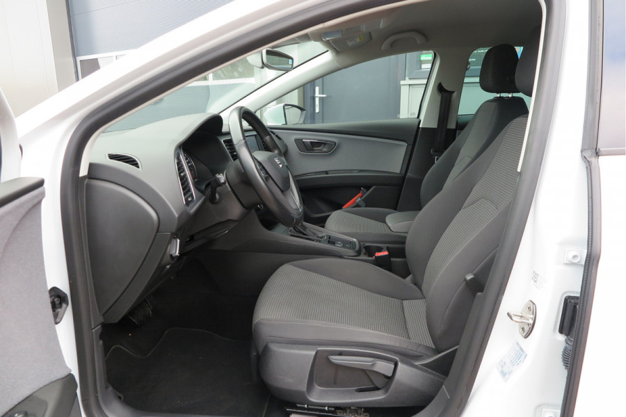 Seat Leon ST 1.0 116pk DSG EcoTSI Style Business Intense Keyless, LED, Navi , Full-link , PDC voor & achter,Cruise control, DAB+ etc..