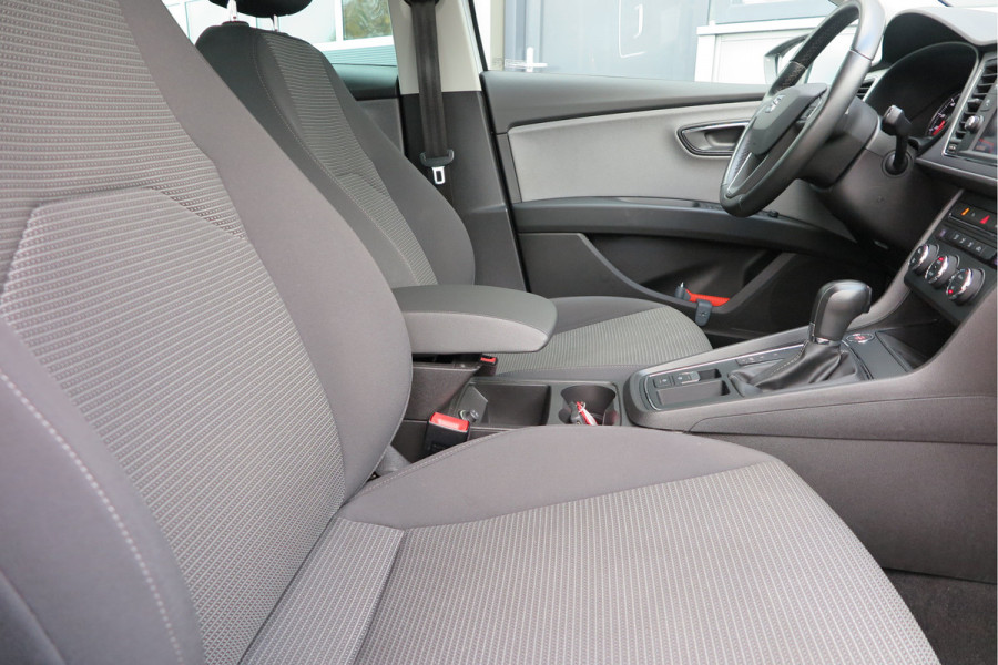 Seat Leon ST 1.0 116pk DSG EcoTSI Style Business Intense Keyless, LED, Navi , Full-link , PDC voor & achter,Cruise control, DAB+ etc..