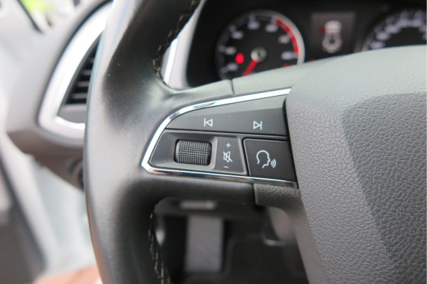 Seat Leon ST 1.0 116pk DSG EcoTSI Style Business Intense Keyless, LED, Navi , Full-link , PDC voor & achter,Cruise control, DAB+ etc..