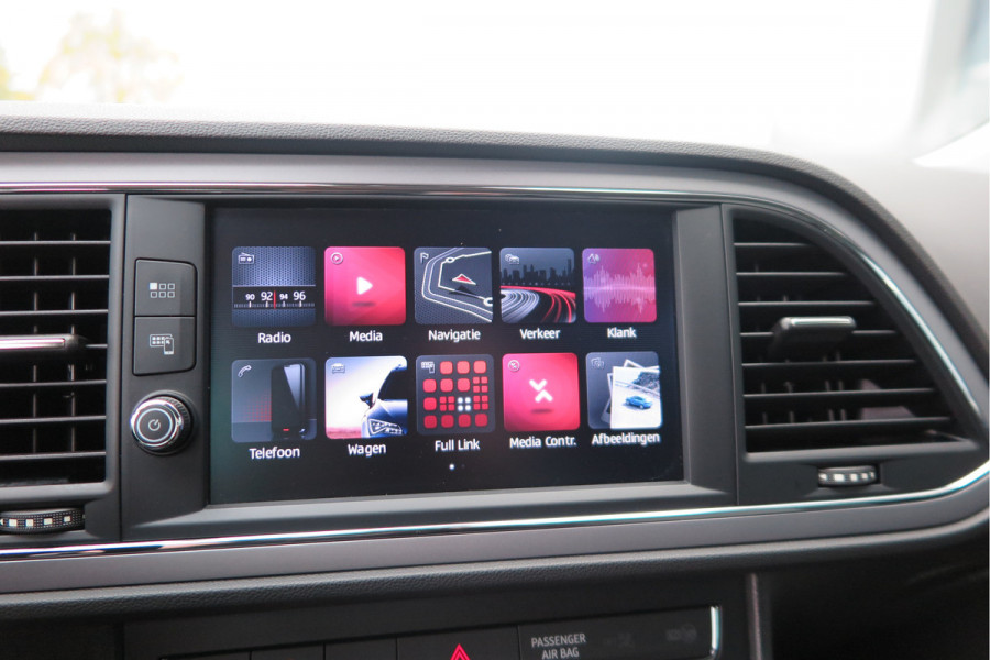 Seat Leon ST 1.0 116pk DSG EcoTSI Style Business Intense Keyless, LED, Navi , Full-link , PDC voor & achter,Cruise control, DAB+ etc..