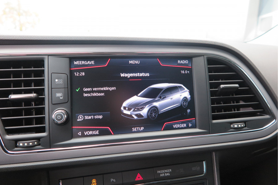 Seat Leon ST 1.0 116pk DSG EcoTSI Style Business Intense Keyless, LED, Navi , Full-link , PDC voor & achter,Cruise control, DAB+ etc..