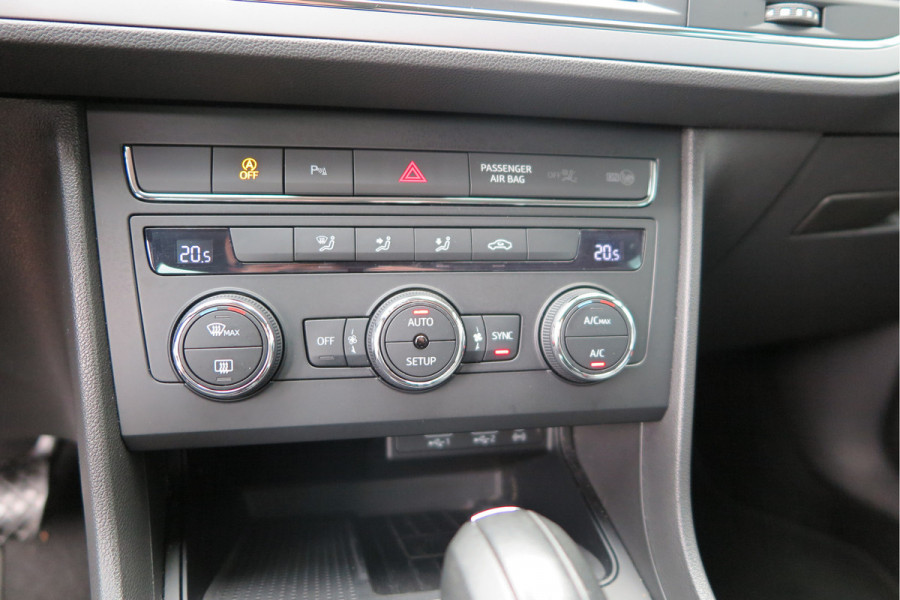 Seat Leon ST 1.0 116pk DSG EcoTSI Style Business Intense Keyless, LED, Navi , Full-link , PDC voor & achter,Cruise control, DAB+ etc..