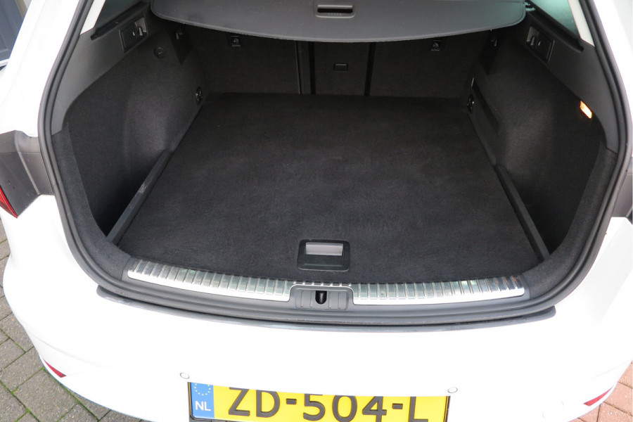 Seat Leon ST 1.0 116pk DSG EcoTSI Style Business Intense Keyless, LED, Navi , Full-link , PDC voor & achter,Cruise control, DAB+ etc..