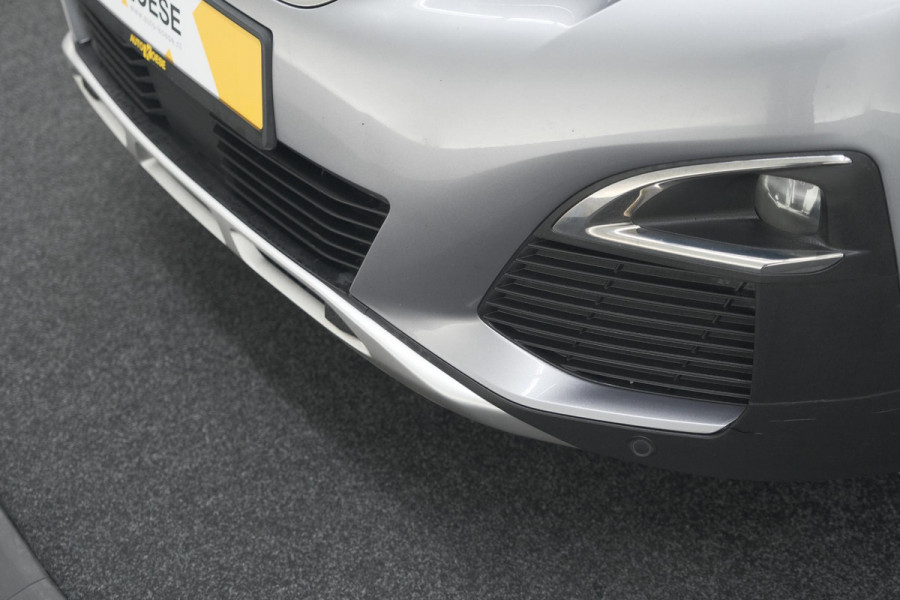 Peugeot 3008 PureTech 130 EAT8 GT Line | Trekhaak | Camera | Navigatie | Apple Carplay | Parkeersensoren