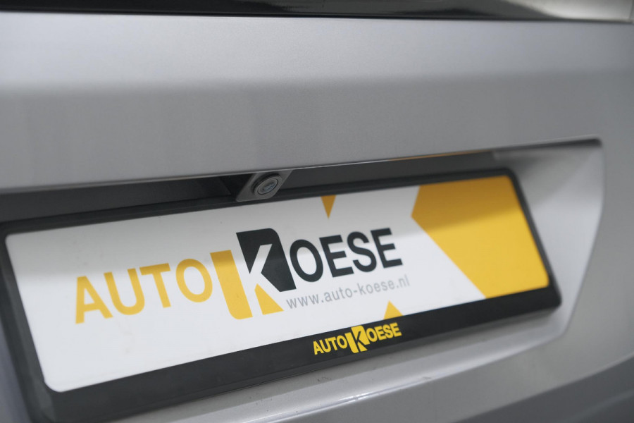 Peugeot 3008 PureTech 130 EAT8 GT Line | Trekhaak | Camera | Navigatie | Apple Carplay | Parkeersensoren