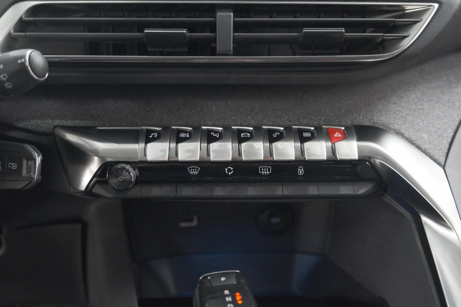 Peugeot 3008 PureTech 130 EAT8 GT Line | Trekhaak | Camera | Navigatie | Apple Carplay | Parkeersensoren