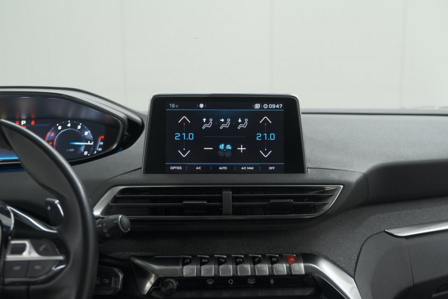 Peugeot 3008 PureTech 130 EAT8 GT Line | Trekhaak | Camera | Navigatie | Apple Carplay | Parkeersensoren
