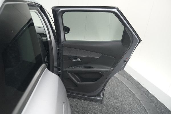 Peugeot 3008 PureTech 130 EAT8 GT Line | Trekhaak | Camera | Navigatie | Apple Carplay | Parkeersensoren