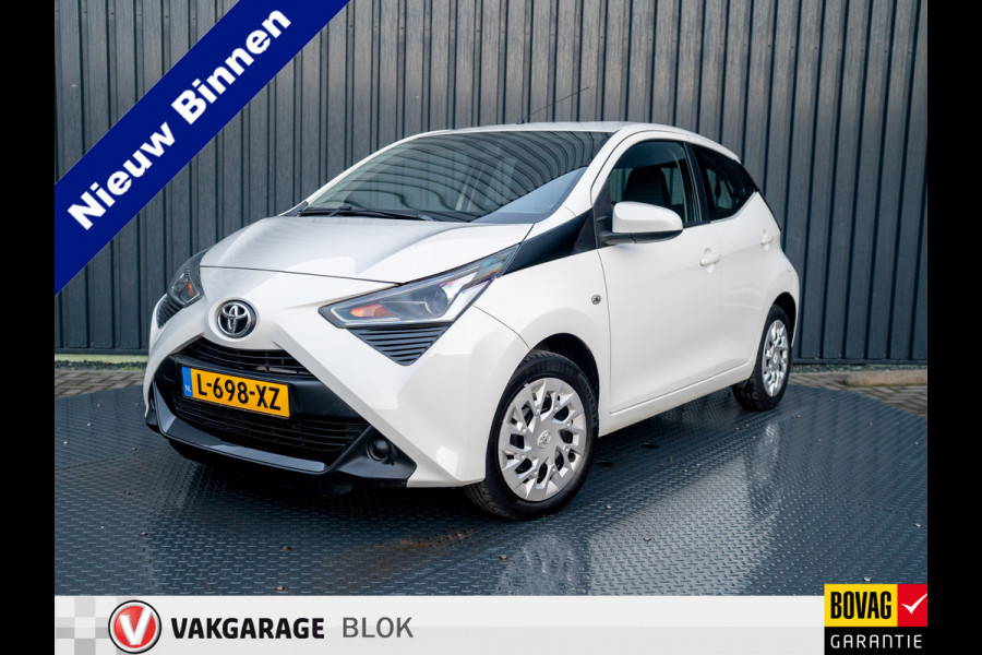 Toyota Aygo 1.0 VVT-i x-play | Camera | Prijs Rijklaar!!