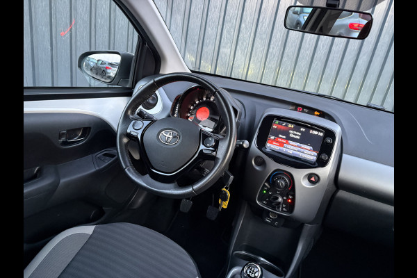 Toyota Aygo 1.0 VVT-i x-play | Camera | Prijs Rijklaar!!