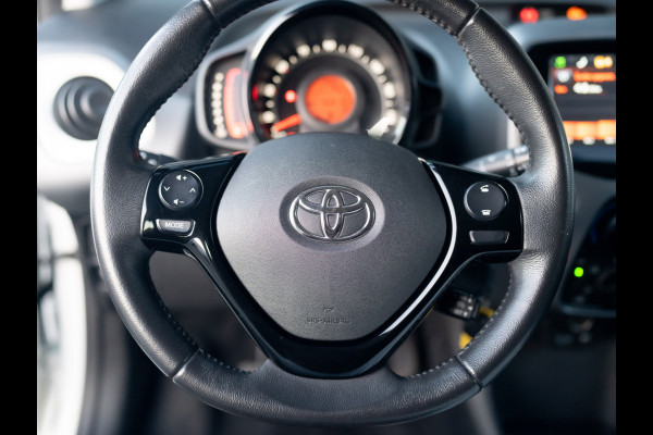 Toyota Aygo 1.0 VVT-i x-play | Camera | Prijs Rijklaar!!