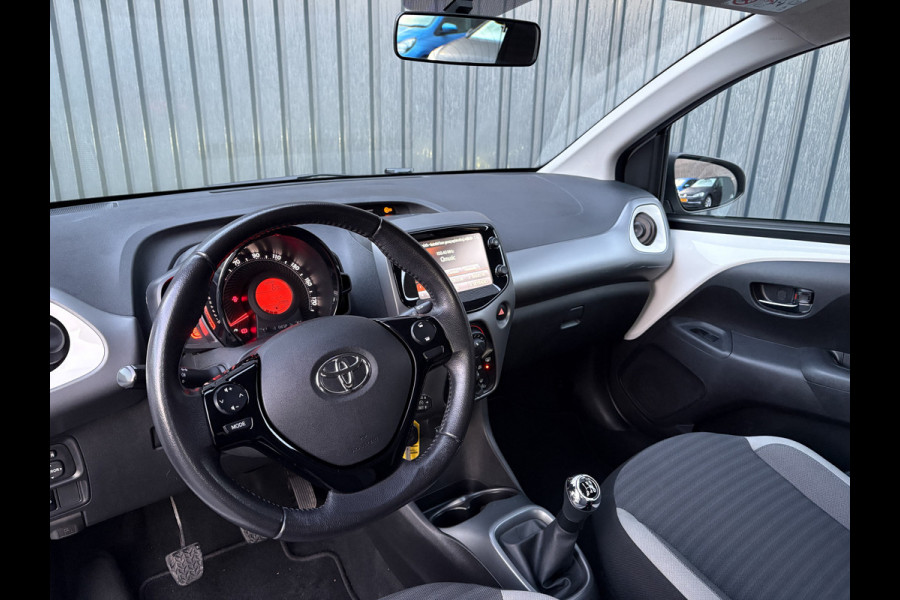 Toyota Aygo 1.0 VVT-i x-play | Camera | Prijs Rijklaar!!