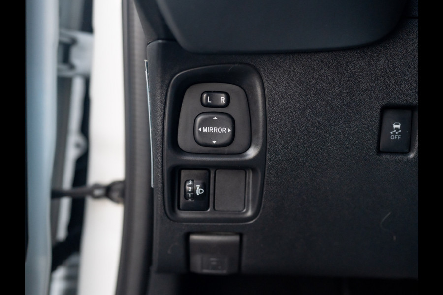 Toyota Aygo 1.0 VVT-i x-play | Camera | Prijs Rijklaar!!