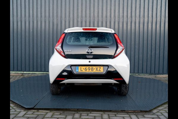 Toyota Aygo 1.0 VVT-i x-play | Camera | Prijs Rijklaar!!