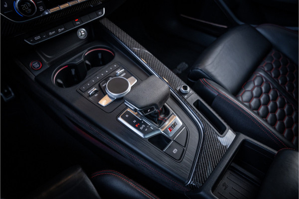 Audi RS4 Avant 2.9 TFSI quattro - Panorama | B&O | Carbon | Alcantara | Massage  | Memory