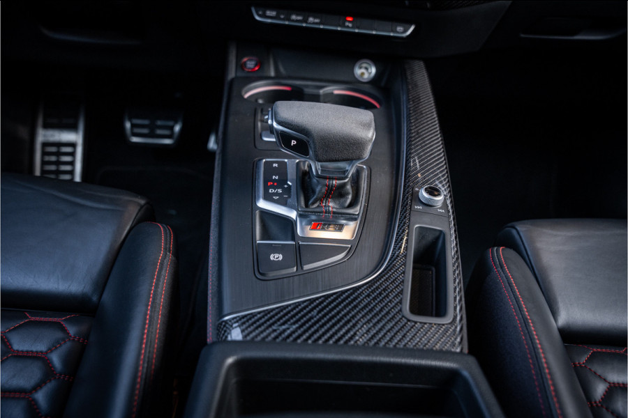 Audi RS4 Avant 2.9 TFSI quattro - Panorama | B&O | Carbon | Alcantara | Massage  | Memory