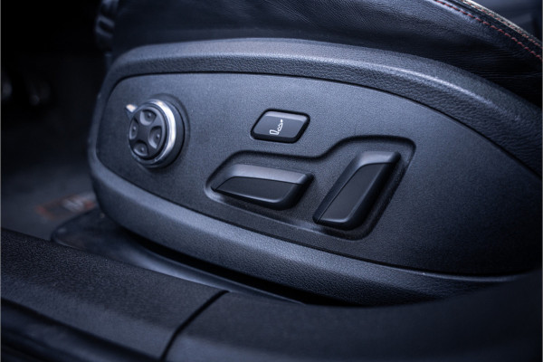 Audi RS4 Avant 2.9 TFSI quattro - Panorama | B&O | Carbon | Alcantara | Massage  | Memory