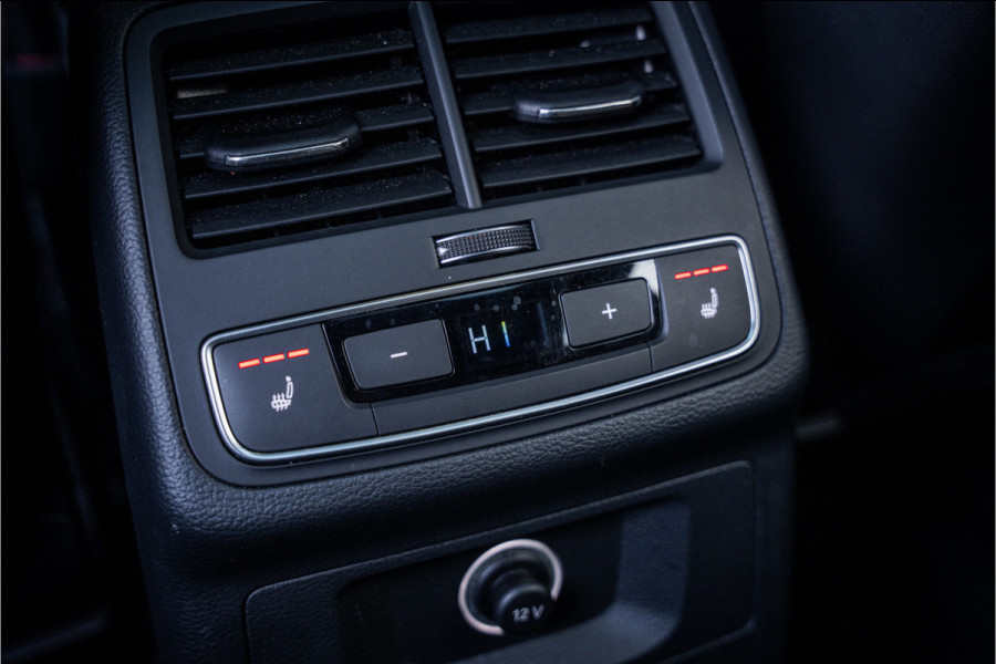 Audi RS4 Avant 2.9 TFSI quattro - Panorama | B&O | Carbon | Alcantara | Massage  | Memory