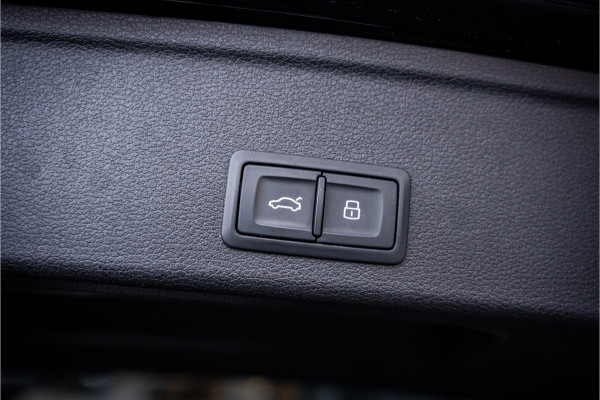 Audi RS4 Avant 2.9 TFSI quattro - Panorama | B&O | Carbon | Alcantara | Massage  | Memory