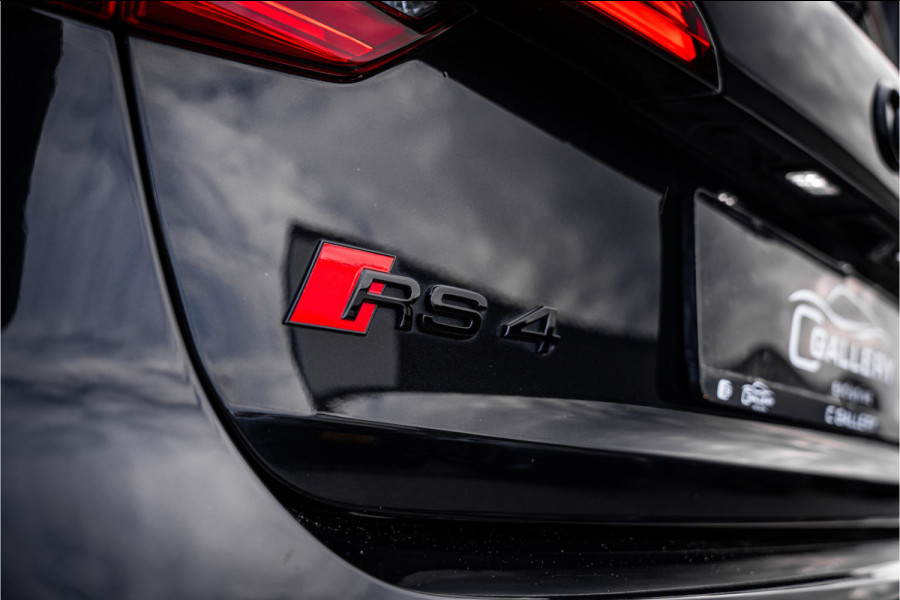 Audi RS4 Avant 2.9 TFSI quattro - Panorama | B&O | Carbon | Alcantara | Massage  | Memory