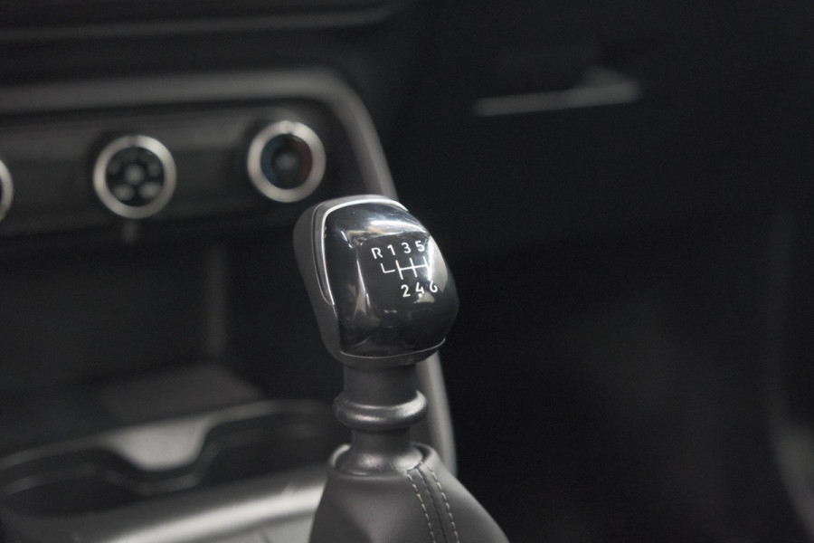 Citroën C3 1.2 Turbo 100pk Plus | Nieuw Model | Apple Carplay | Parkeersensoren