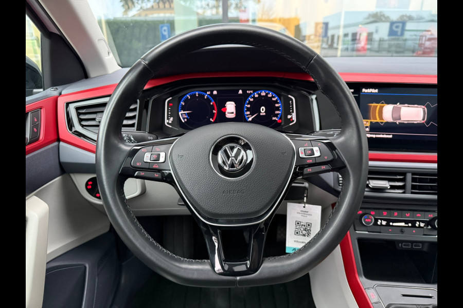 Volkswagen Polo 1.0 TSI 116pk Beats - Pano/schuifdak - LED - Navi - Climate - Org.NL