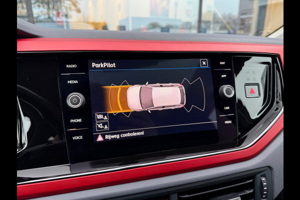 Volkswagen Polo 1.0 TSI 116pk Beats - Pano/schuifdak - LED - Navi - Climate - Org.NL