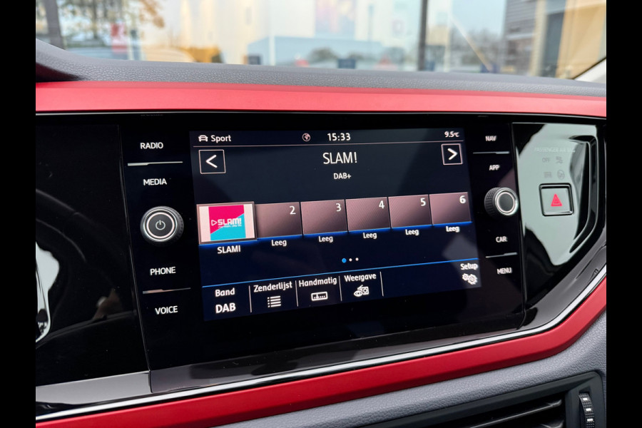 Volkswagen Polo 1.0 TSI 116pk Beats - Pano/schuifdak - LED - Navi - Climate - Org.NL