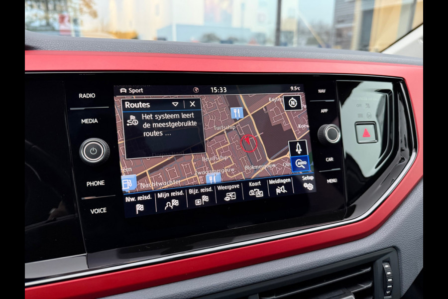 Volkswagen Polo 1.0 TSI 116pk Beats - Pano/schuifdak - LED - Navi - Climate - Org.NL