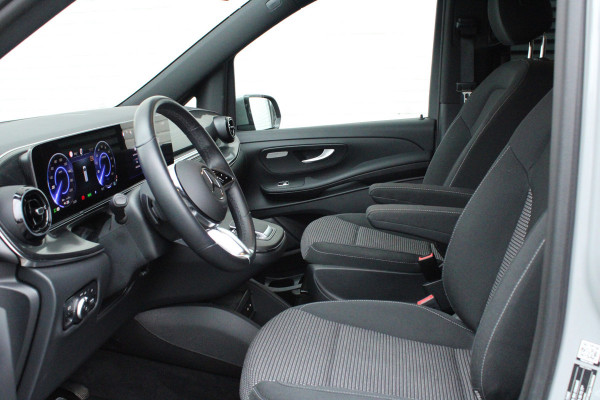 Mercedes-Benz Eqv 300 L2 / New Model / 6-Persoons / Standkachel / Distronic / Camera / Led / NIEUWSTAAT
