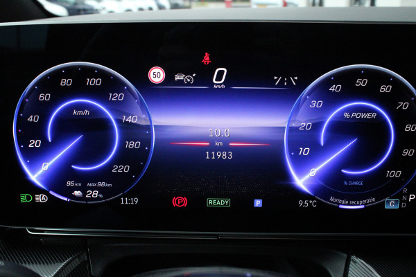 Mercedes-Benz Eqv 300 L2 / New Model / 6-Persoons / Standkachel / Distronic / Camera / Led / NIEUWSTAAT