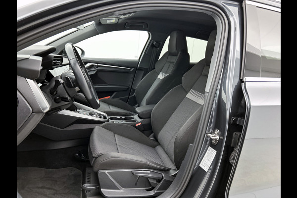 Audi A3 Sportback 35 TFSI Business edition Automaat (NAVI, ADAPTIVE CRUISE, CARPLAY, VIRTUAL COCKPIT, 1e EIGENAAR)