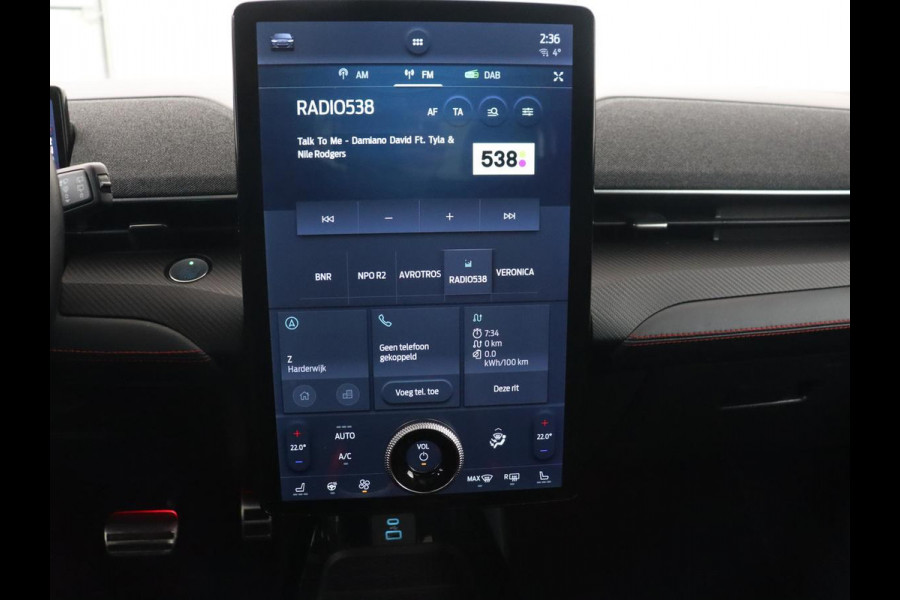 Ford Mustang Mach-E AWD 75 kWh | Panoramadak | 360 Camera | Leder | Stoelverwarming | Adaptive cruise | Carplay | Park Assist | Navigatie | Full LED | B&O Sound