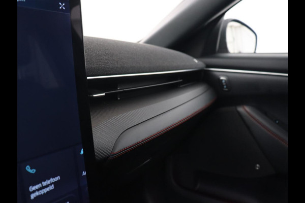 Ford Mustang Mach-E AWD 75 kWh | Panoramadak | 360 Camera | Leder | Stoelverwarming | Adaptive cruise | Carplay | Park Assist | Navigatie | Full LED | B&O Sound