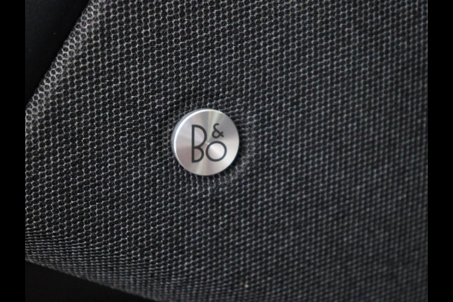 Ford Mustang Mach-E AWD 75 kWh | Panoramadak | 360 Camera | Leder | Stoelverwarming | Adaptive cruise | Carplay | Park Assist | Navigatie | Full LED | B&O Sound