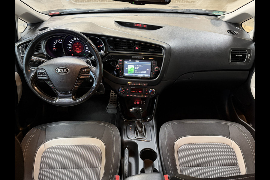 Kia cee'd Sportswagon 1.6 GDI AUT DynamicLine | Navi | Stoel & Stuur verwarming | Camera | PDC V+A | 16" | Keurig netjes onderhouden!