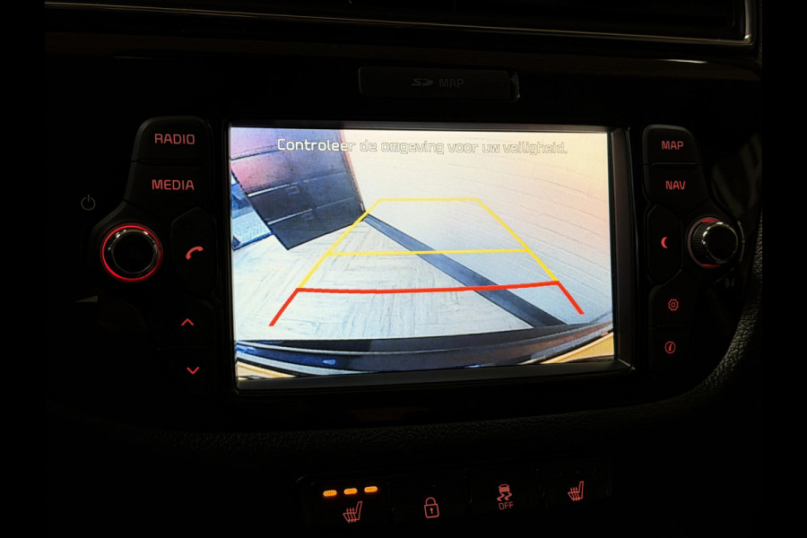 Kia cee'd Sportswagon 1.6 GDI AUT DynamicLine | Navi | Stoel & Stuur verwarming | Camera | PDC V+A | 16" | Keurig netjes onderhouden!