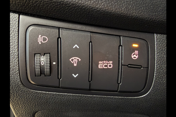 Kia cee'd Sportswagon 1.6 GDI AUT DynamicLine | Navi | Stoel & Stuur verwarming | Camera | PDC V+A | 16" | Keurig netjes onderhouden!