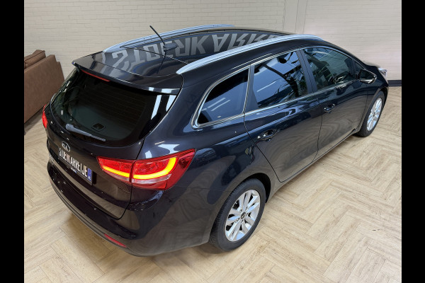 Kia cee'd Sportswagon 1.6 GDI AUT DynamicLine | Navi | Stoel & Stuur verwarming | Camera | PDC V+A | 16" | Keurig netjes onderhouden!