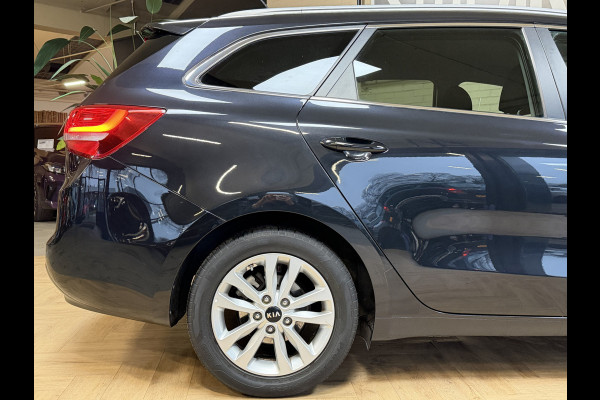 Kia cee'd Sportswagon 1.6 GDI AUT DynamicLine | Navi | Stoel & Stuur verwarming | Camera | PDC V+A | 16" | Keurig netjes onderhouden!
