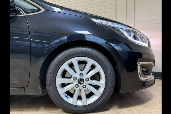 Kia cee'd Sportswagon 1.6 GDI AUT DynamicLine | Navi | Stoel & Stuur verwarming | Camera | PDC V+A | 16" | Keurig netjes onderhouden!