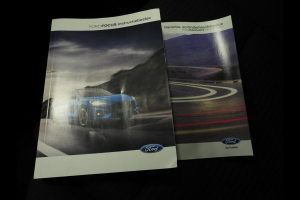 Ford Focus 1.0 EcoBoost Hybrid Titanium X Business NAVI/CAMERA/LED/VIRTUAL/16"LMV!