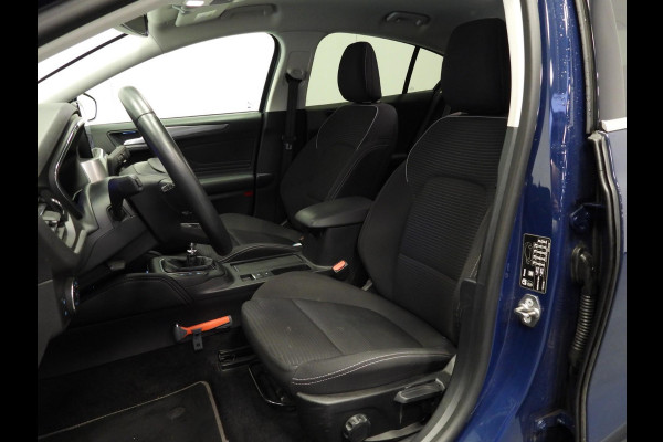 Ford Focus 1.0 EcoBoost Hybrid Titanium X Business NAVI/CAMERA/LED/VIRTUAL/16"LMV!