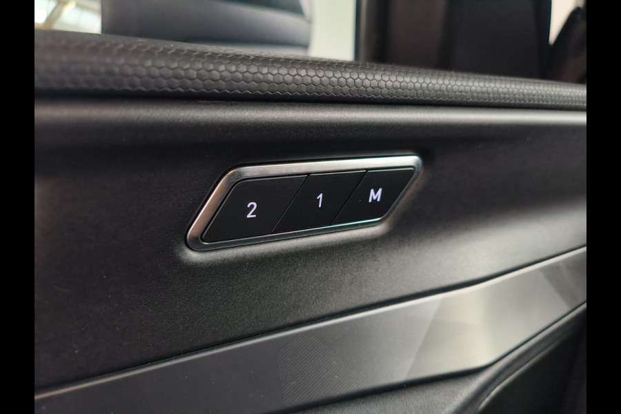 Lynk & Co 01 1.5 261PK Plug-in Hybrid * 360* camera Pano/dak Apple/Carplay Adaptive/Cruise Rijklaar + 12 maanden Bovag-garantie Henk Jongen Auto's in Helmond,  al 50 jaar service zoals 't hoort!