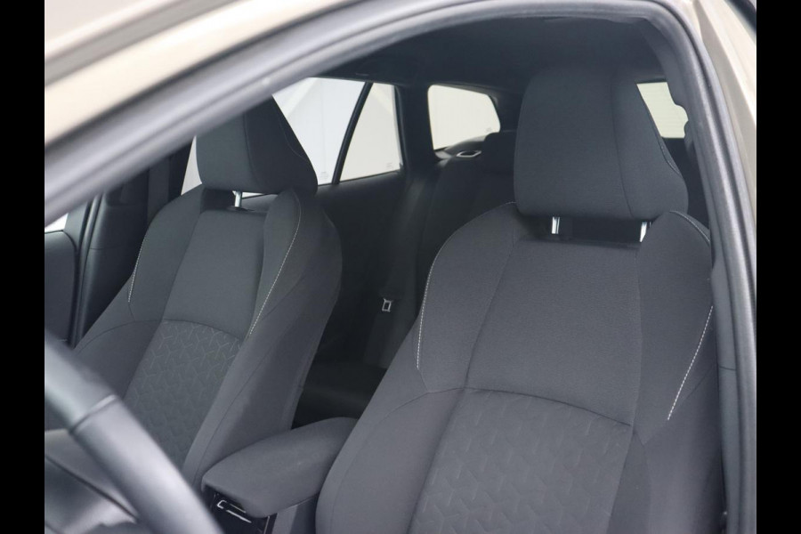 Toyota Corolla 1.8 Hybrid Business Plus | Stoelverwarming | Carplay | Adaptive cruise | Camera | Full LED | Climate control | Keyless | Digital Cockpit | Bluetooth