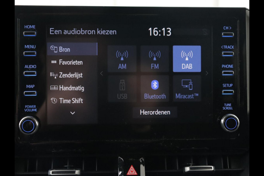 Toyota Corolla 1.8 Hybrid Business Plus | Stoelverwarming | Carplay | Adaptive cruise | Camera | Full LED | Climate control | Keyless | Digital Cockpit | Bluetooth