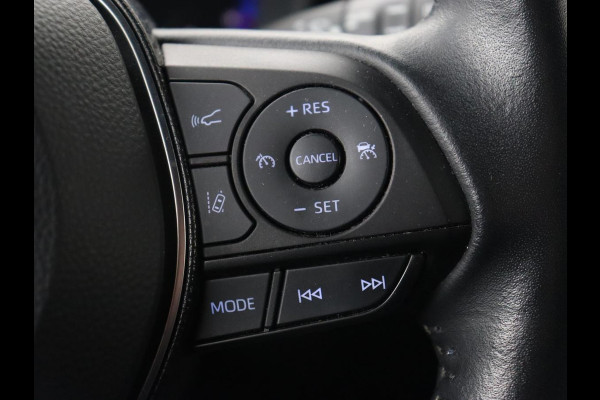 Toyota Corolla 1.8 Hybrid Business Plus | Stoelverwarming | Carplay | Adaptive cruise | Camera | Full LED | Climate control | Keyless | Digital Cockpit | Bluetooth