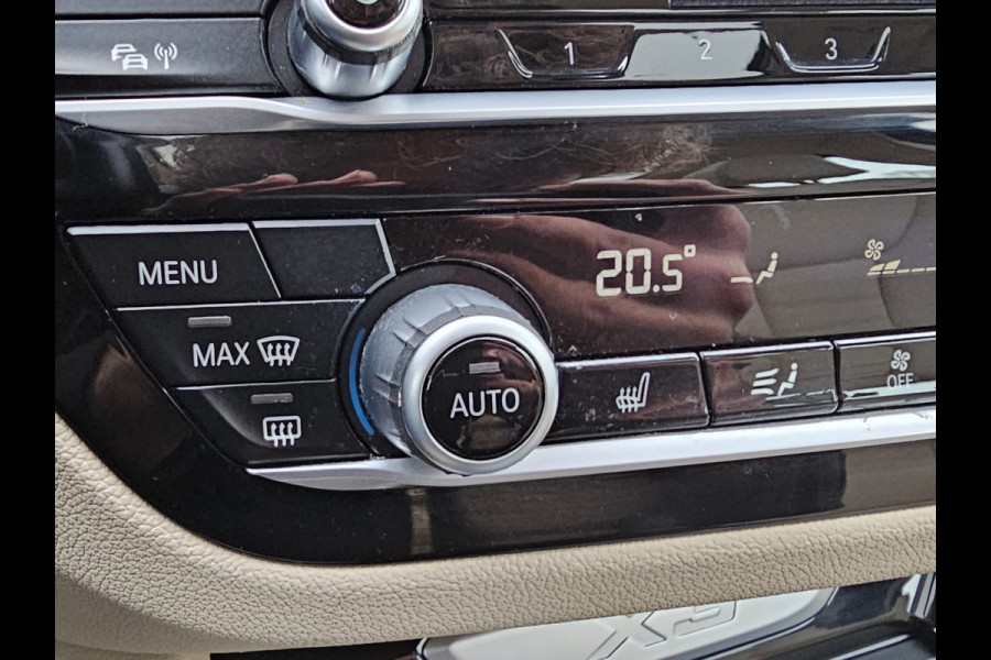 BMW X3 xDrive20i High Executive | Automaat | Pano | Leder | Elek. klep | Camera | LED | Stoelverwarming | Navi |