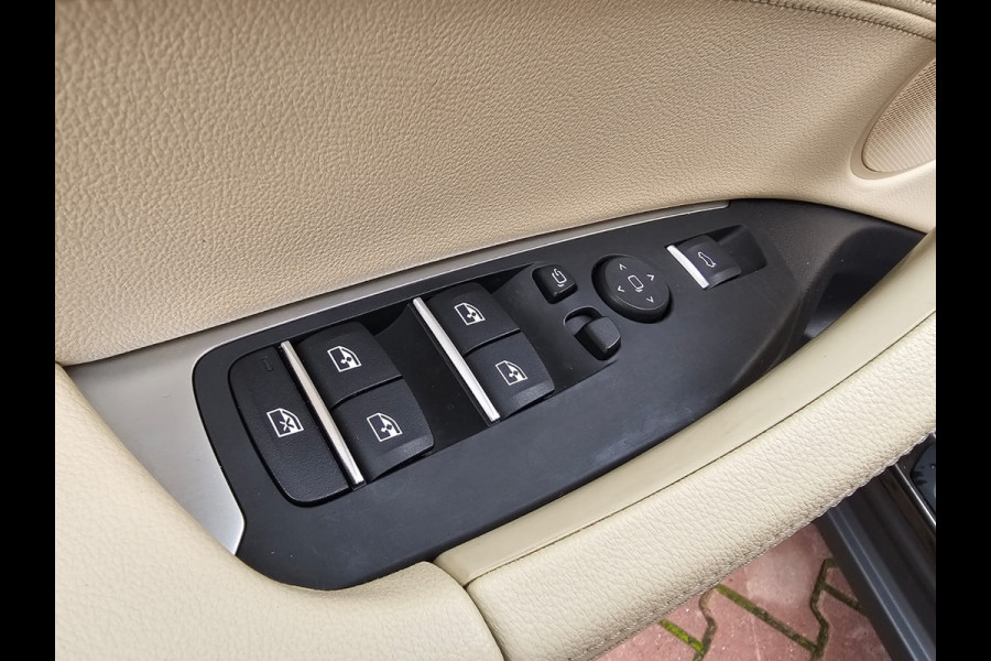 BMW X3 xDrive20i High Executive | Automaat | Pano | Leder | Elek. klep | Camera | LED | Stoelverwarming | Navi |